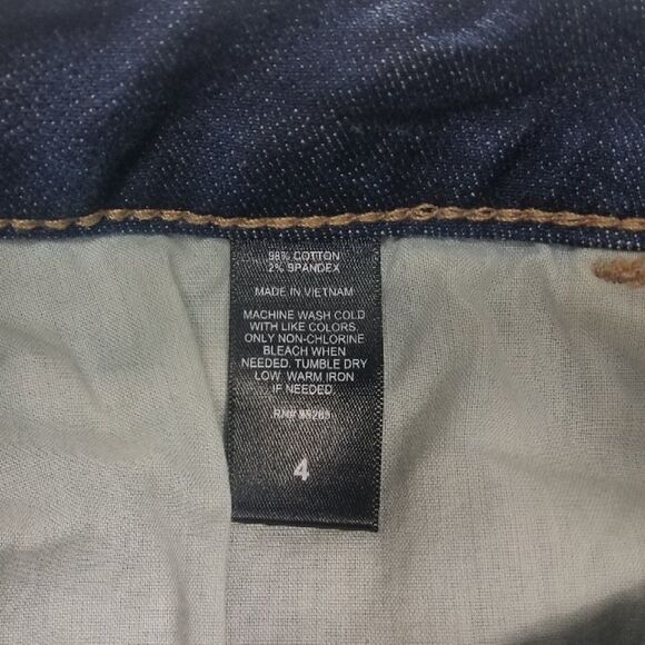 Express》 Boho Embroidered Cut Off Jean Shorts - Picture 6 of 8